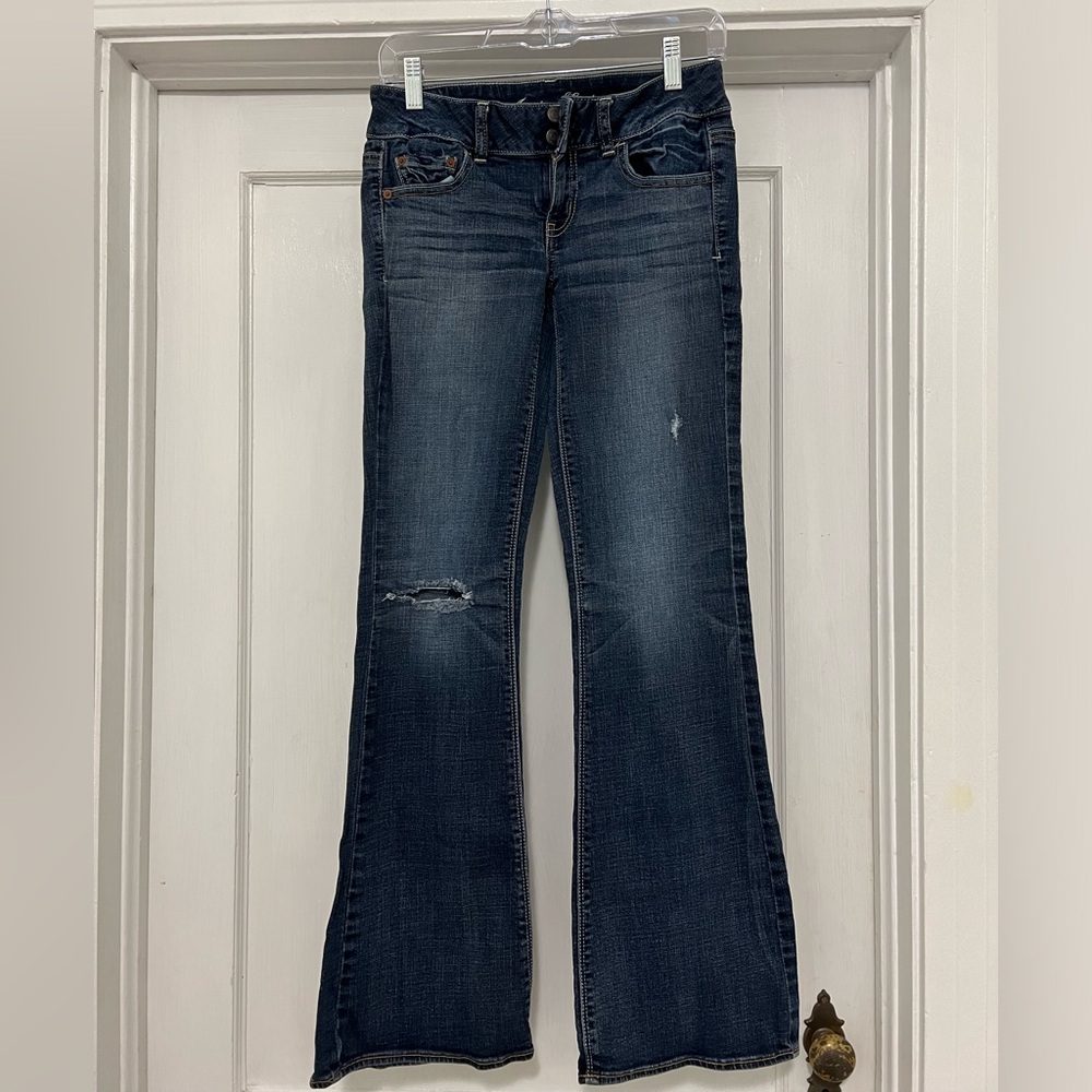 AE artist jeans